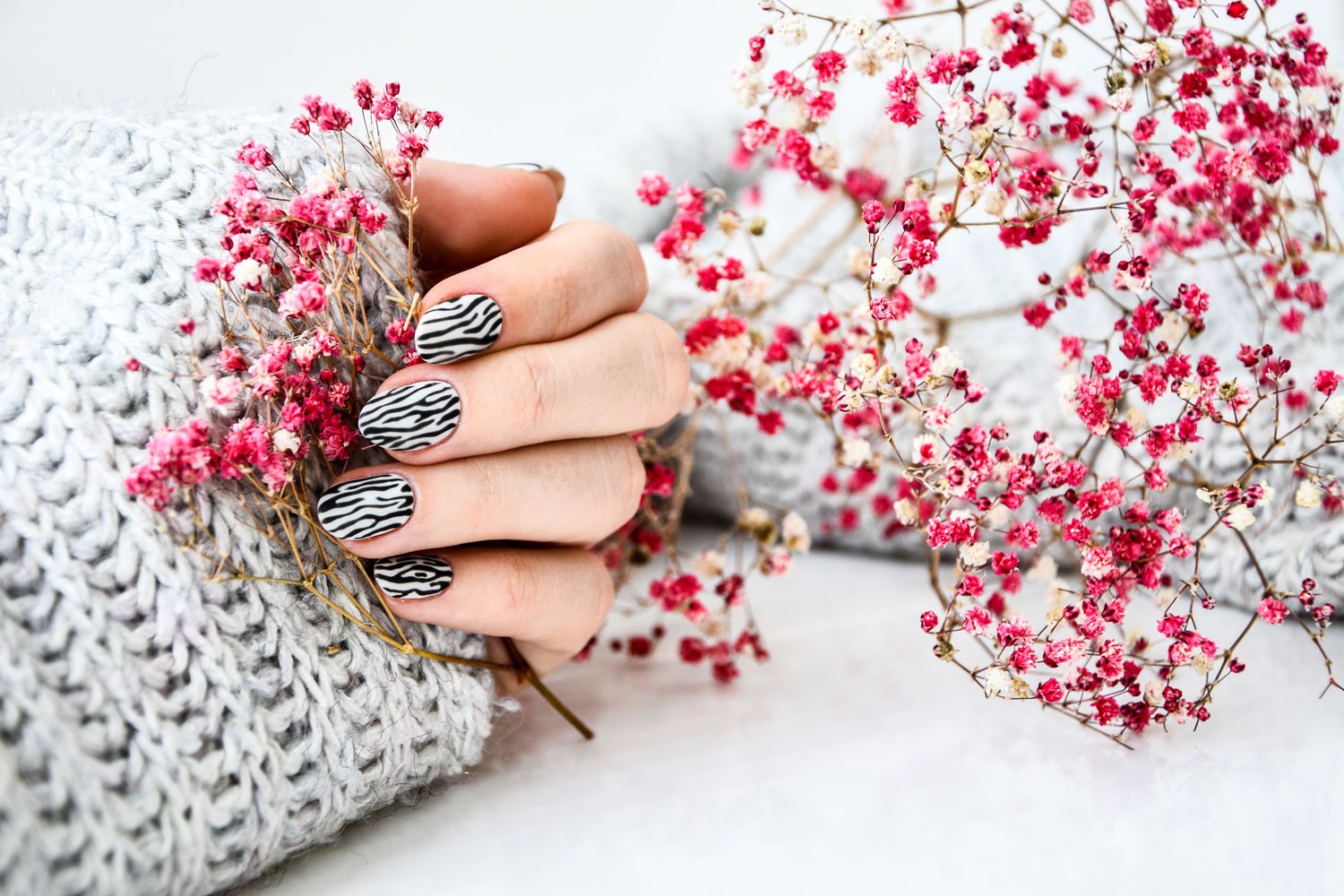 Manicura y pedicura Duboh lashes & Beauty