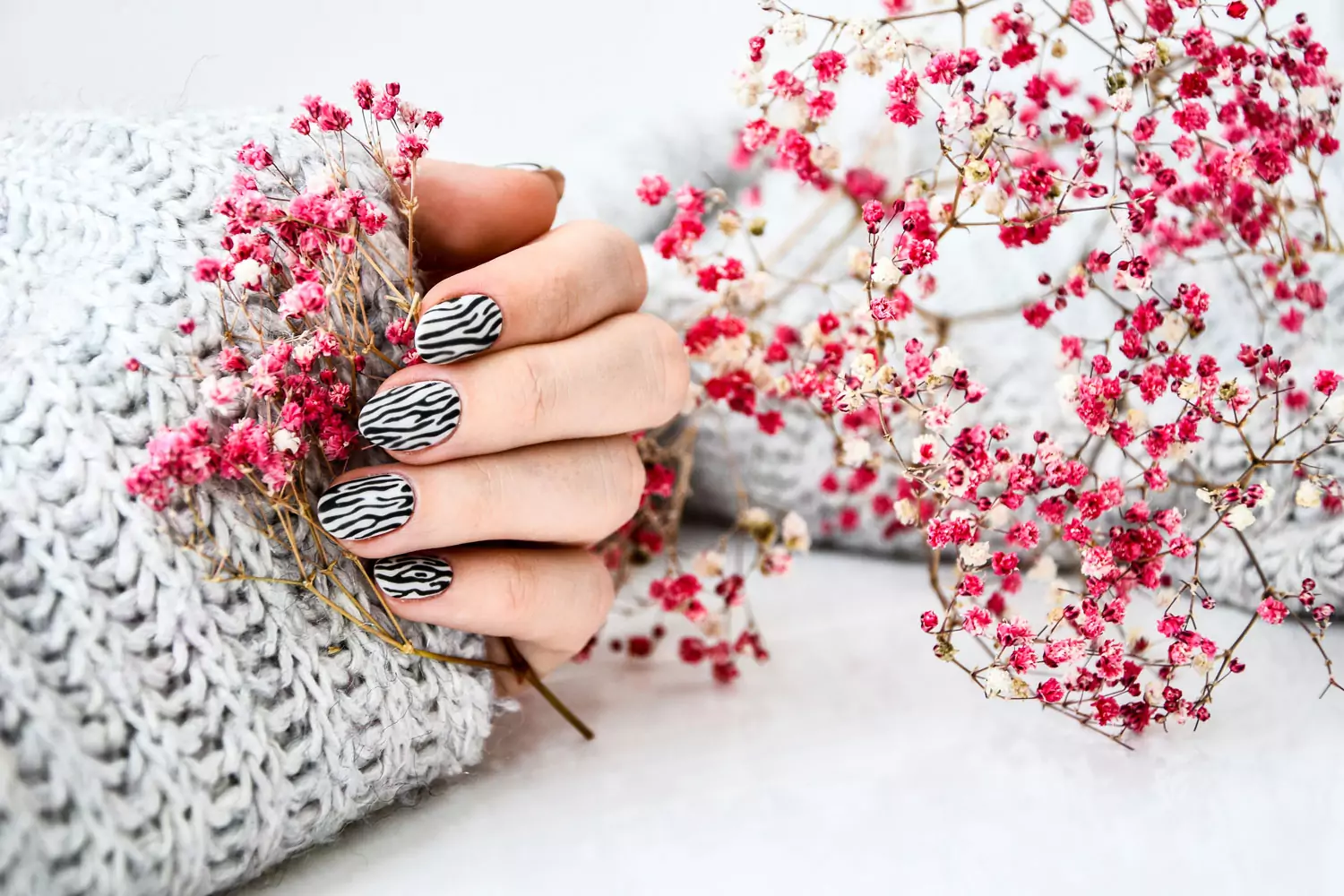 Manicura y pedicura Duboh lashes & Beauty