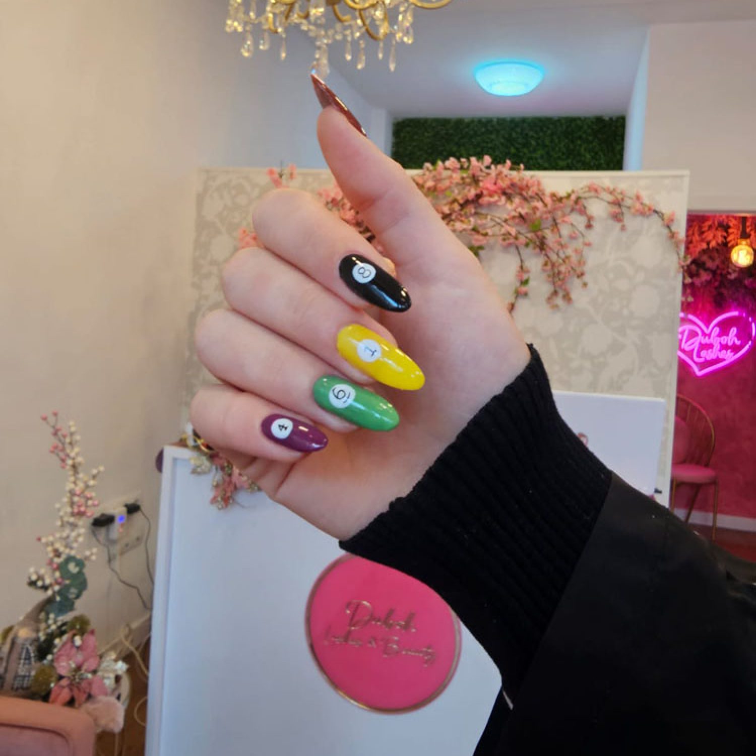 Manicura y pedicura Duboh lashes & Beauty