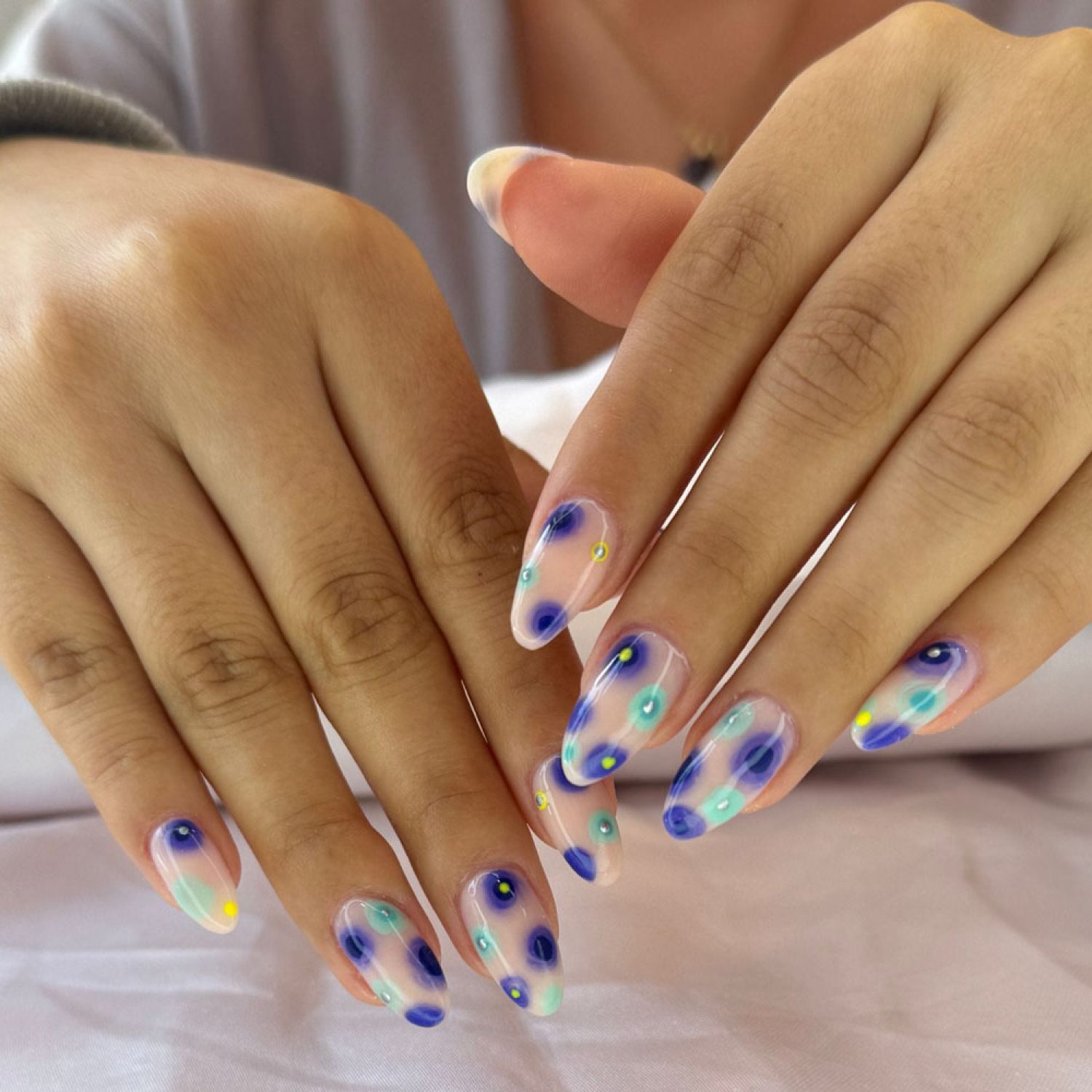 Manicura y pedicura Duboh lashes & Beauty